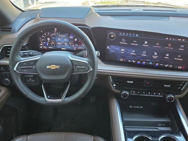 Certified 2025 Chevrolet Suburban High Country image 16