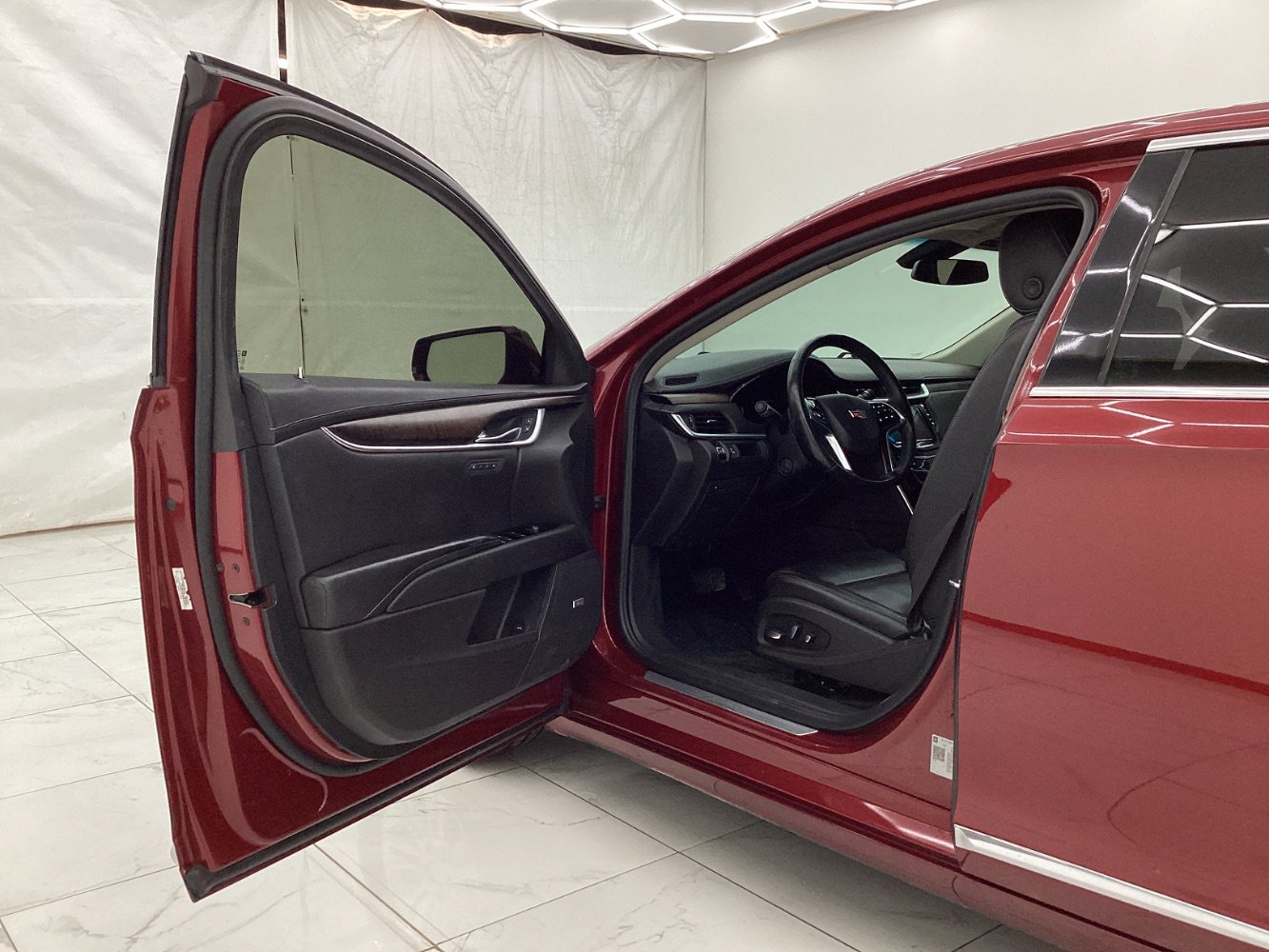 Used 2019 Cadillac XTS Luxury image 16