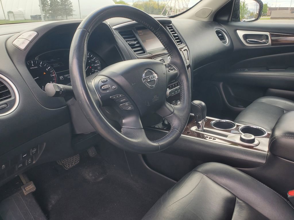 Used 2013 Nissan Pathfinder SL w/ SL Premium Pkg AWD/4WD image 17