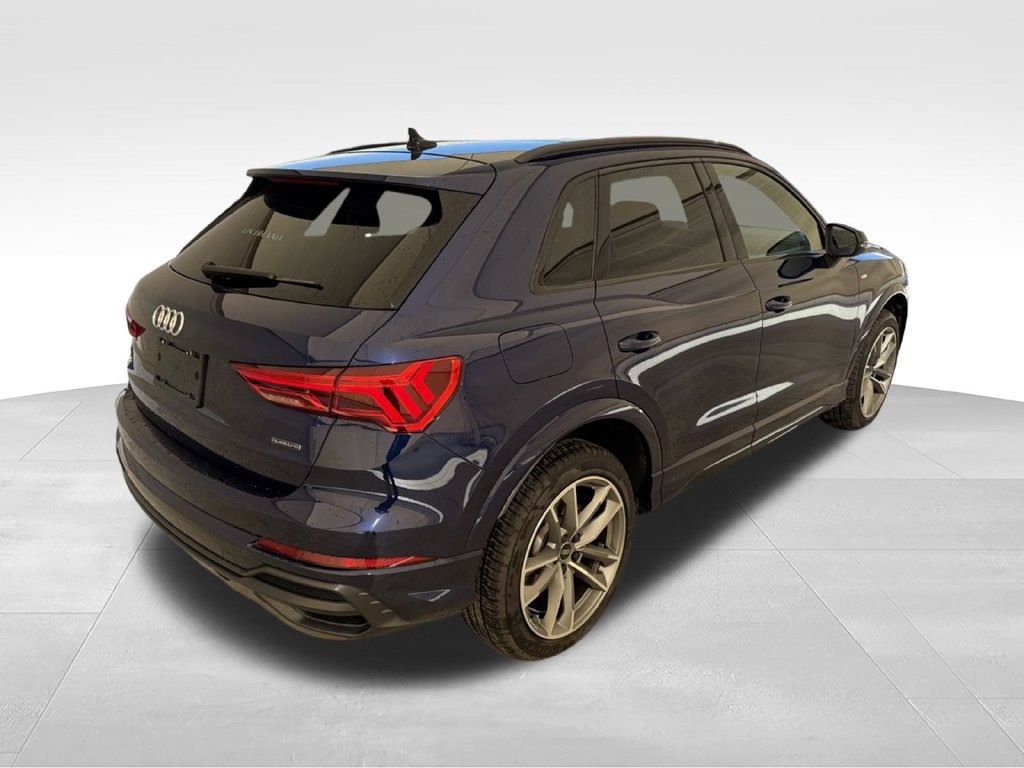 Used 2022 Audi Q3 2.0T Premium w/ Black Optic Sport Package AWD/4WD image 6