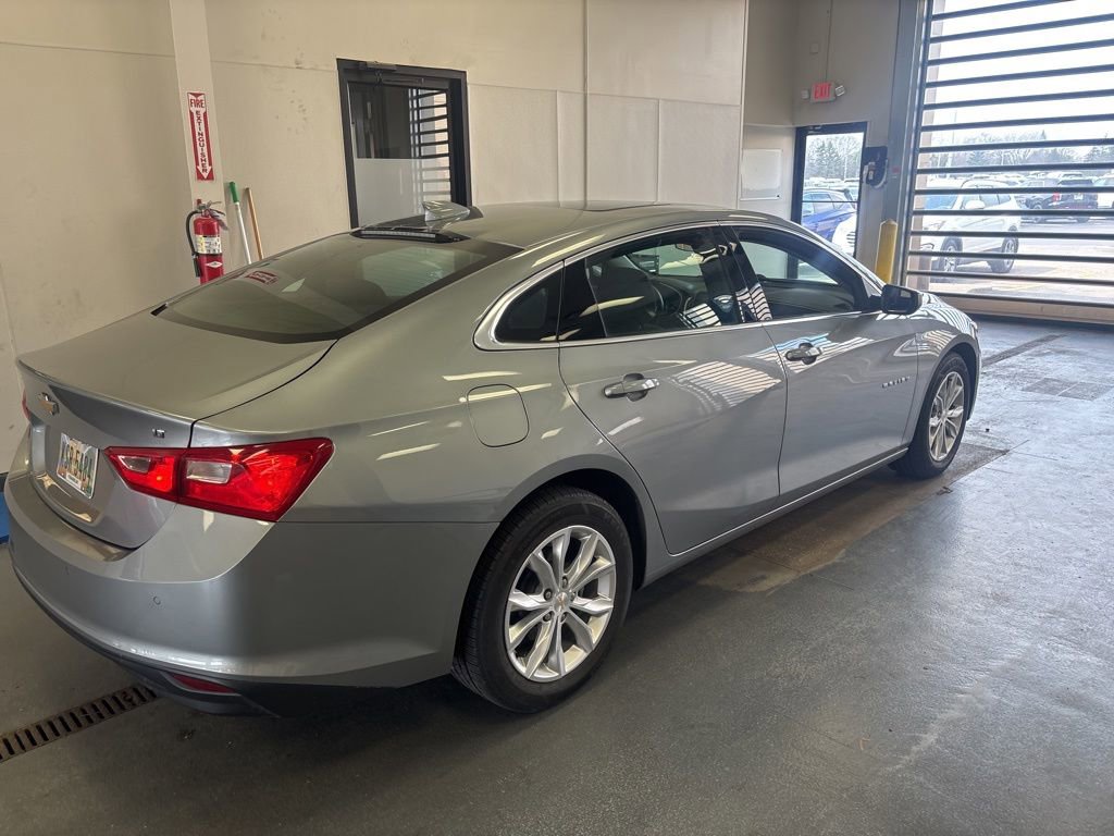 Used 2024 Chevrolet Malibu LT FWD image 9