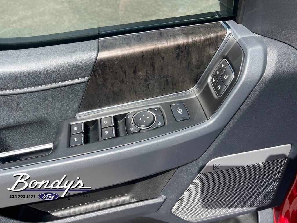 Used 2024 Ford F250 Lariat w/ Sport Appearance Package image 8