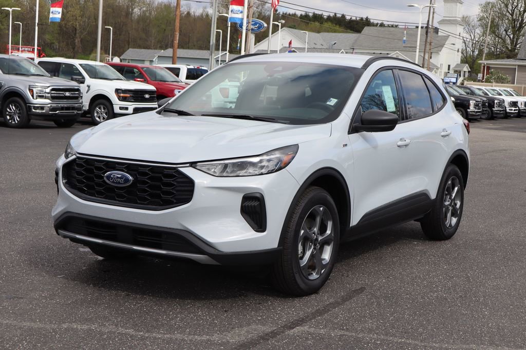 New 2026 Ford Escape ST-Line w/ Cold Weather Package AWD/4WD image 15