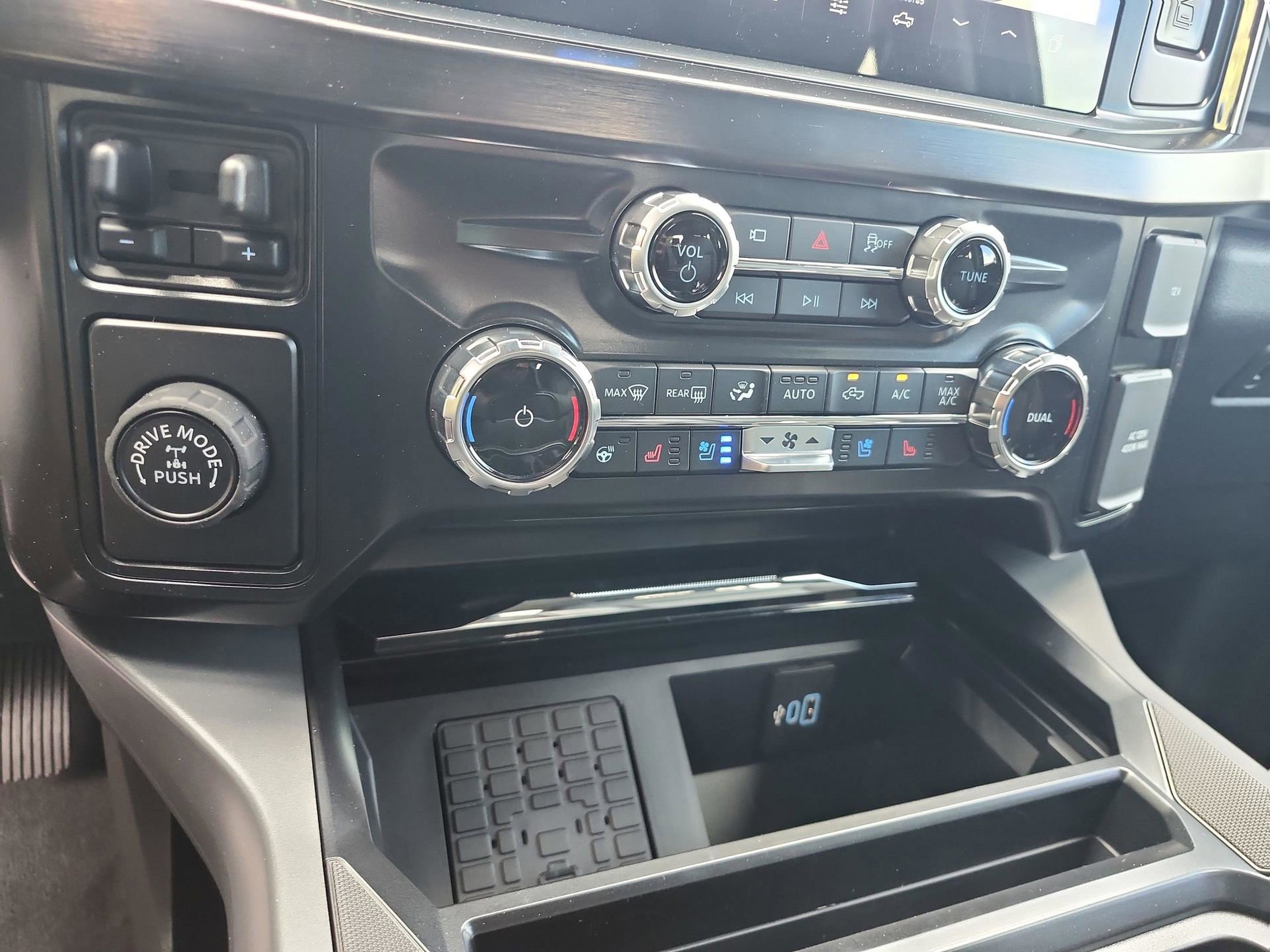 New 2026 Ford F250 Lariat image 31