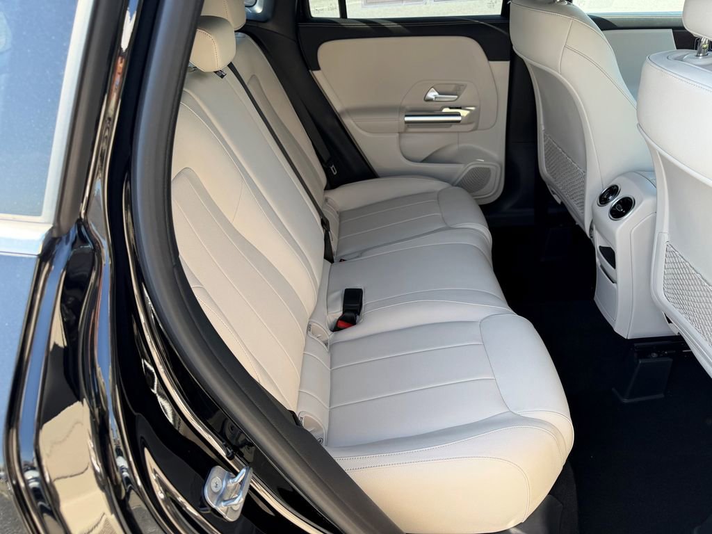 Used 2023 Mercedes-Benz GLA 250 4MATIC image 15