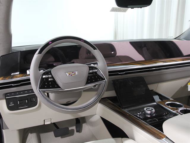 New 2025 Cadillac Escalade ESV Premium Luxury Platinum w/ LPO, Floor Liner Package image 7