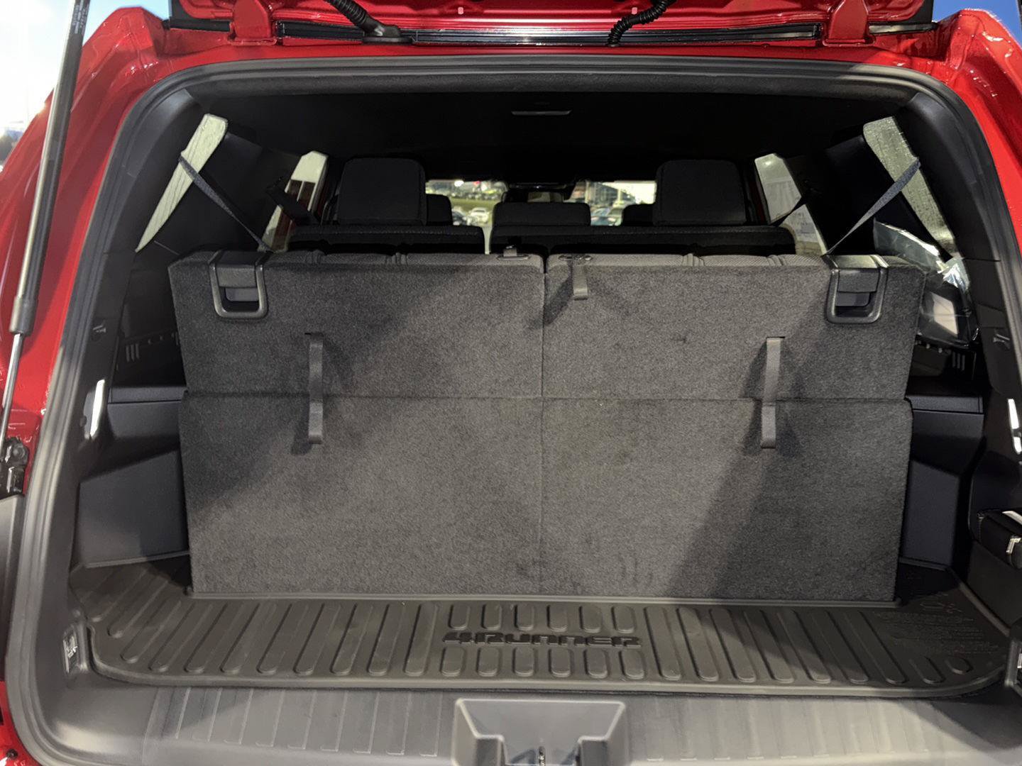 New 2026 Toyota 4Runner SR5 AWD/4WD image 32