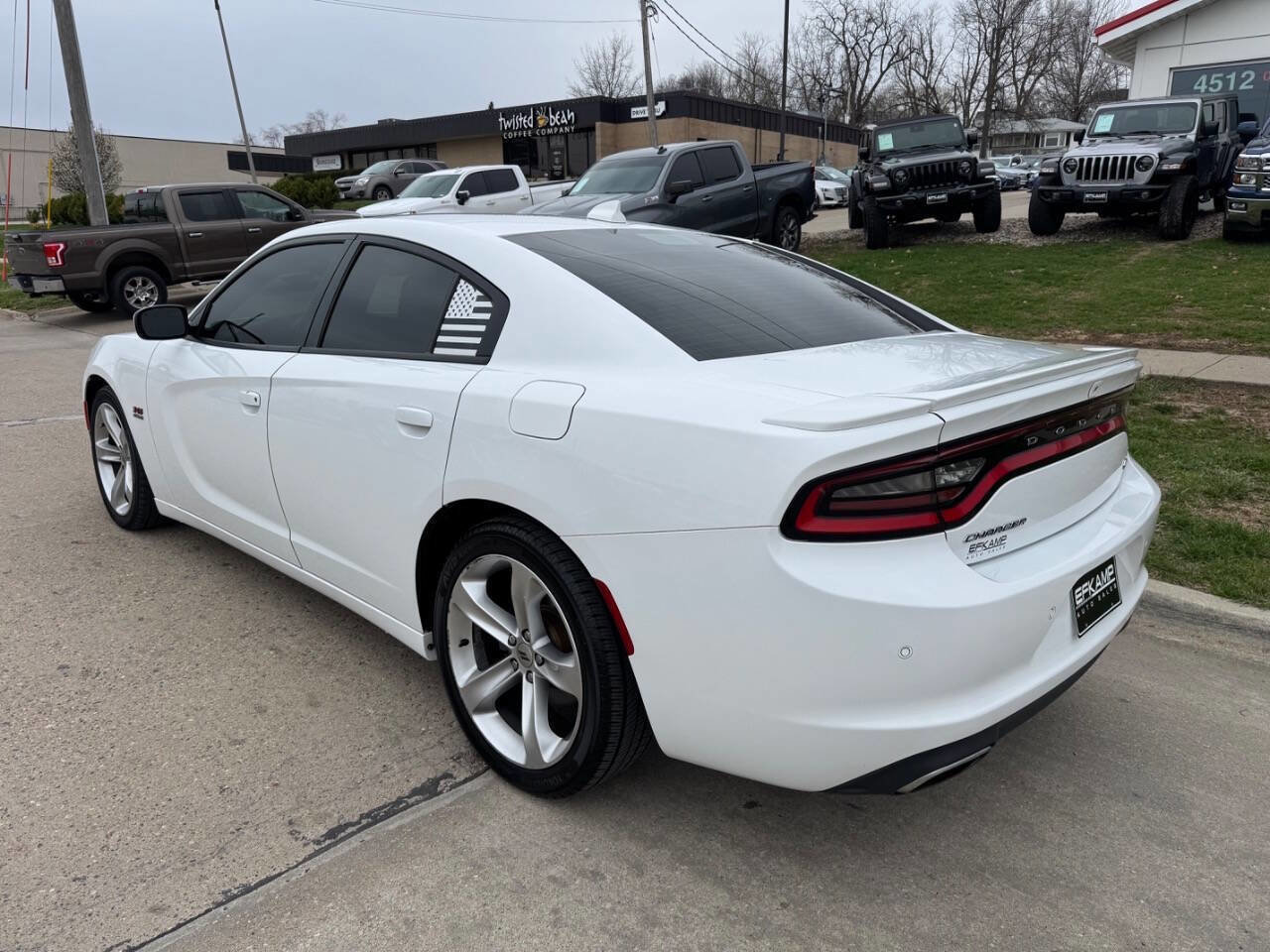 Used 2018 Dodge Charger R/T image 3