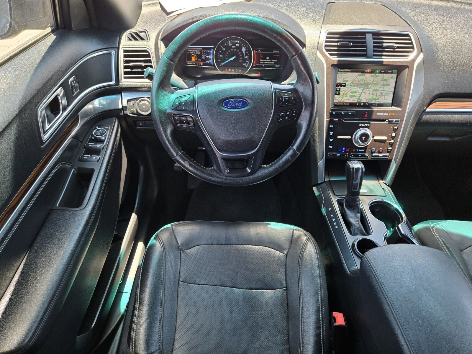 Used 2016 Ford Explorer Limited w/ Equipment Group 301A FWD image 10