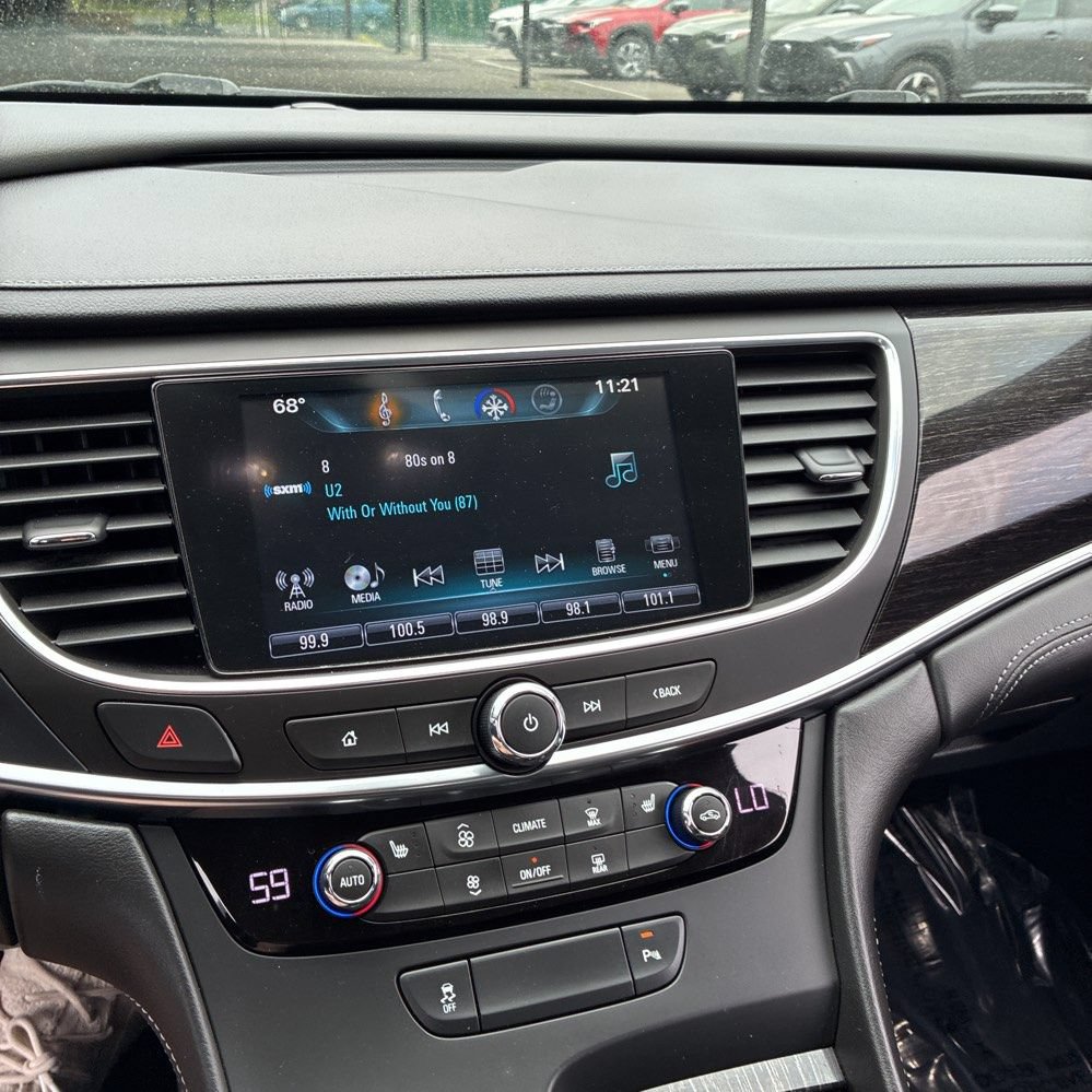 Used 2018 Buick LaCrosse Essence FWD image 8