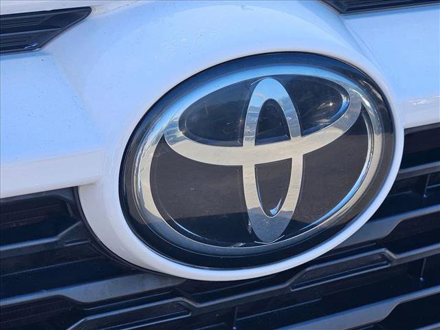 Used 2019 Toyota RAV4 LE image 21