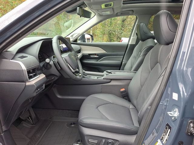 New 2026 Toyota Grand Highlander Platinum image 13