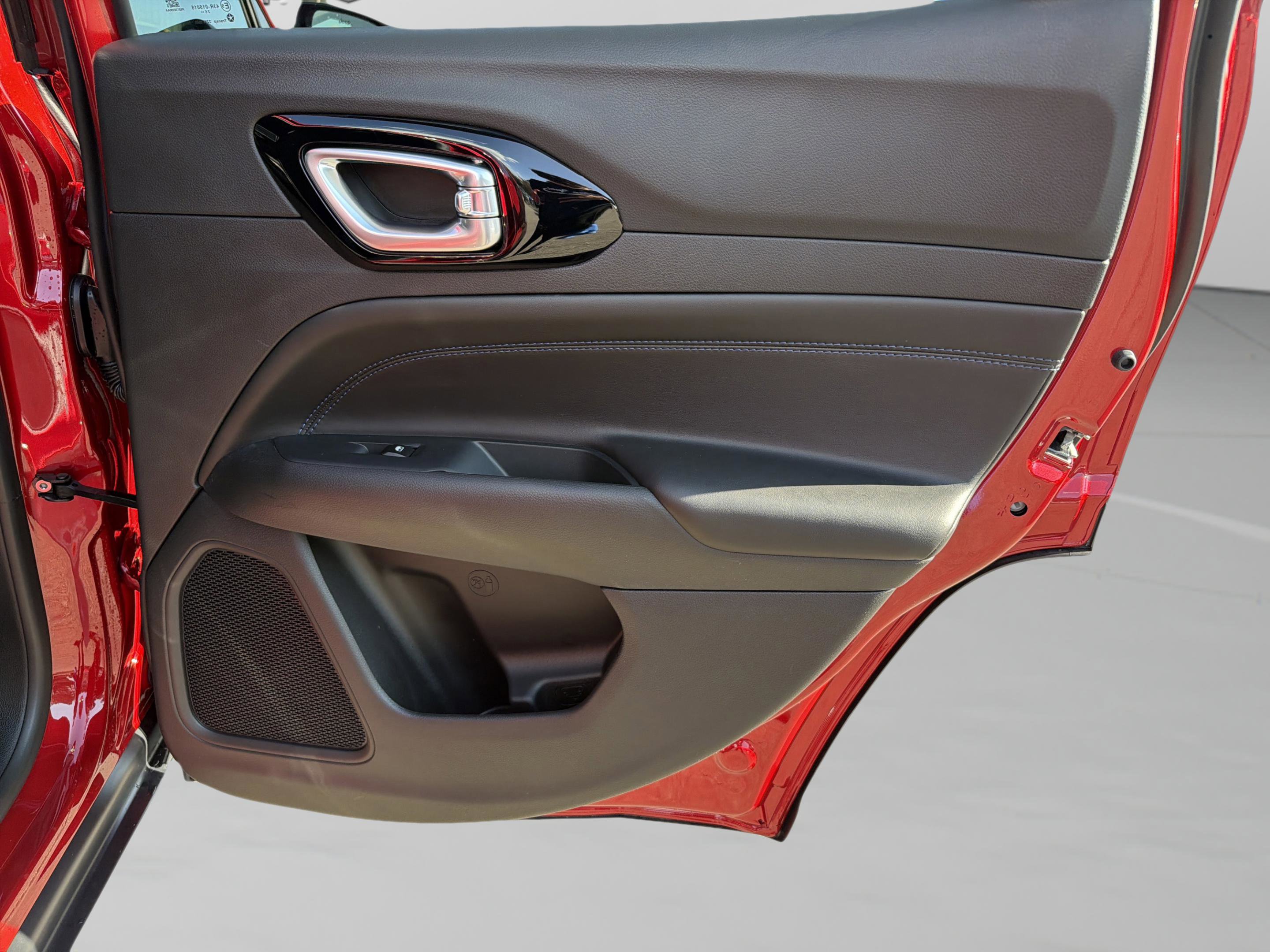 New 2026 Jeep Compass Latitude AWD/4WD image 25