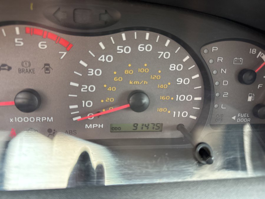 Used 2004 Toyota Sequoia SR5 AWD/4WD image 33