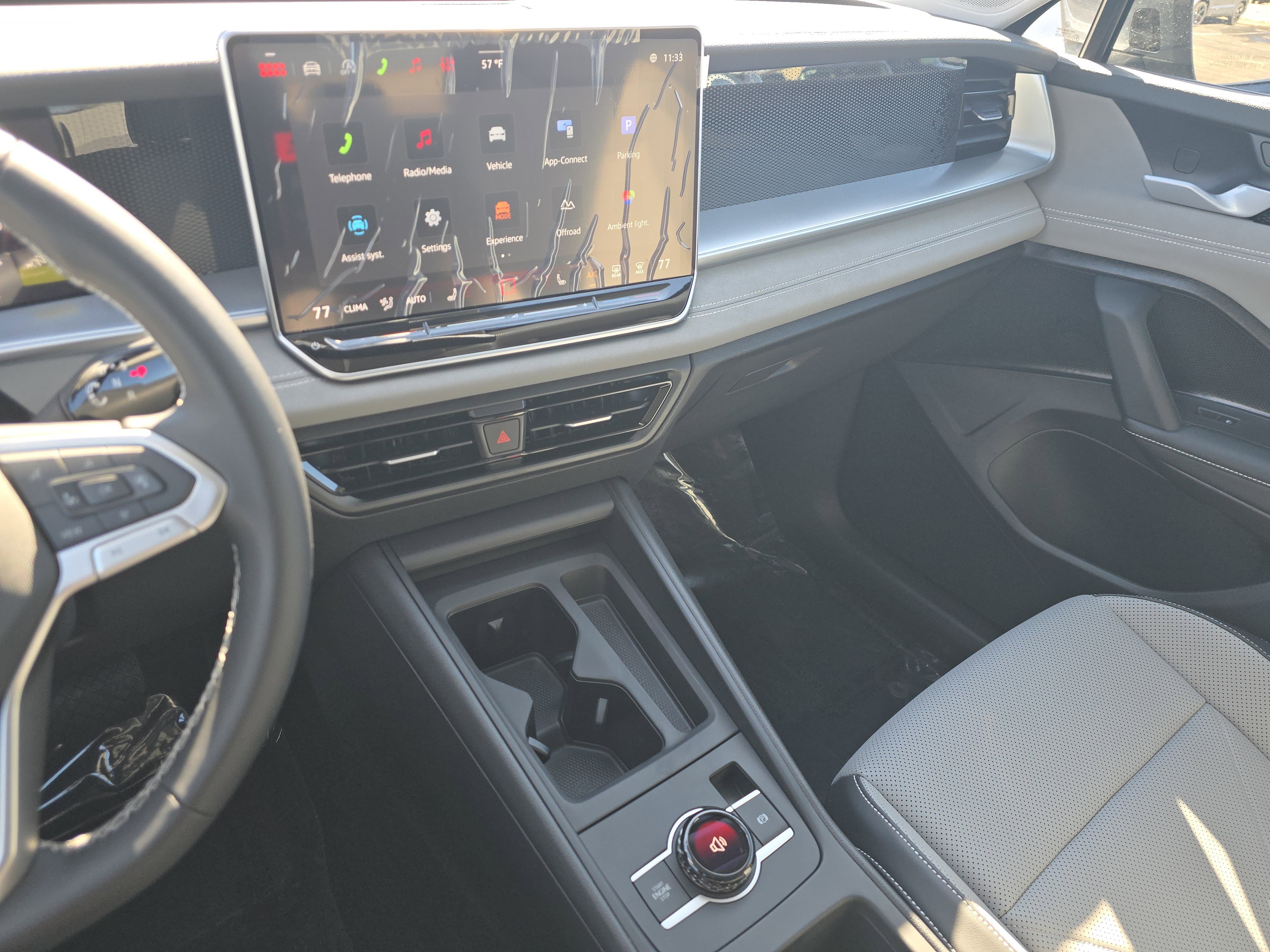 New 2026 Volkswagen Tiguan SE image 23