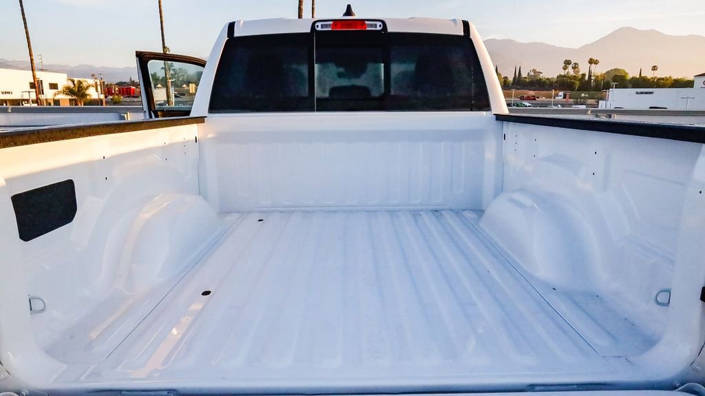 New 2026 RAM 1500 Express AWD/4WD image 30