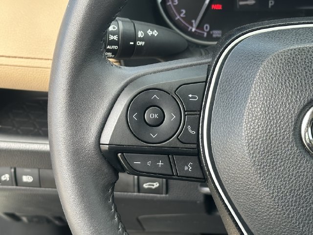 Used 2023 Toyota RAV4 XLE Premium FWD image 13