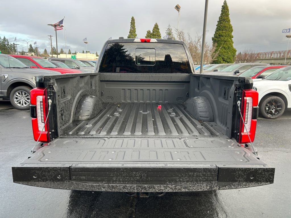 Used 2023 Ford F350 Limited image 24