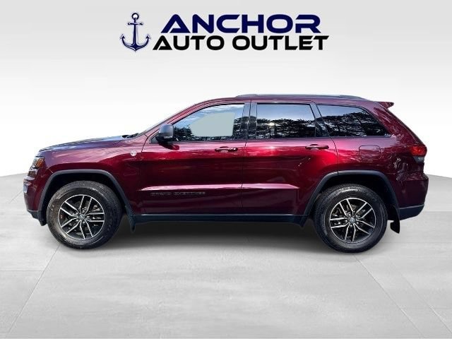 Used 2017 Jeep Grand Cherokee Trailhawk w/ Trailhawk Luxury Group AWD/4WD image 5