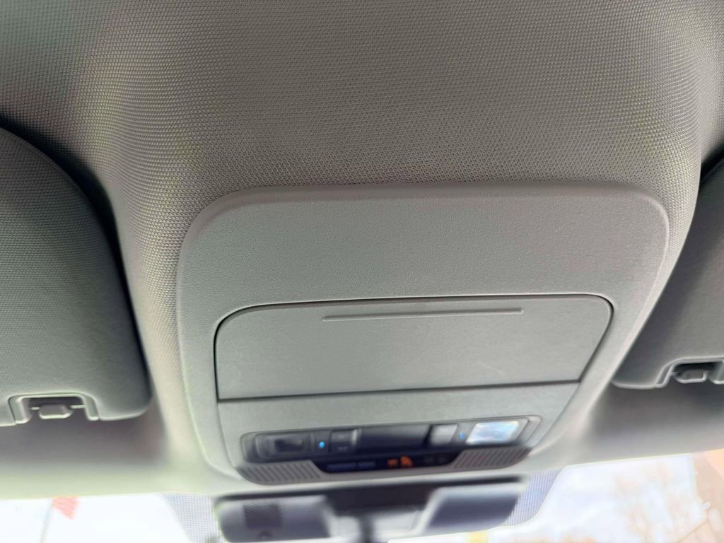 Used 2025 Ford F150 XLT w/ Equipment Group 301A Standard image 27