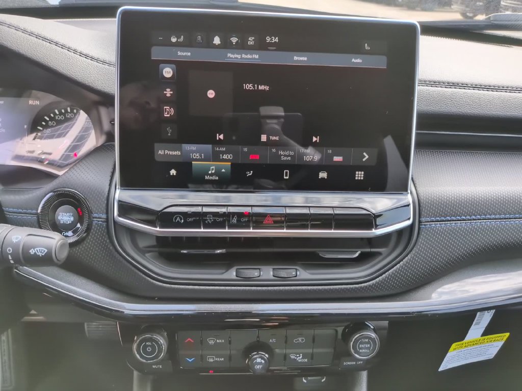 New 2026 Jeep Compass Latitude AWD/4WD image 29