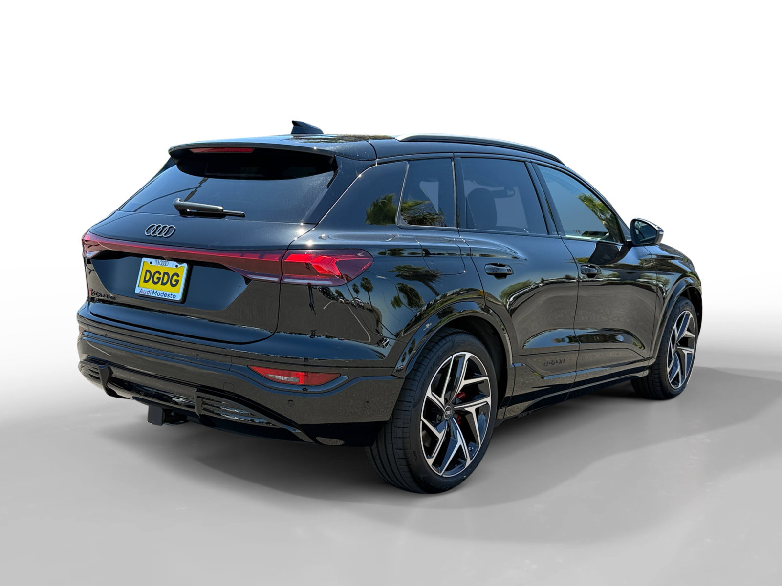 New 2027 Audi SQ6 e-tron Premium Plus AWD/4WD image 5
