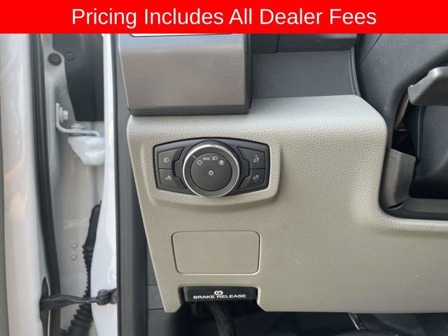 Used 2022 Ford F250 XLT w/ Black Appearance Package AWD/4WD image 26