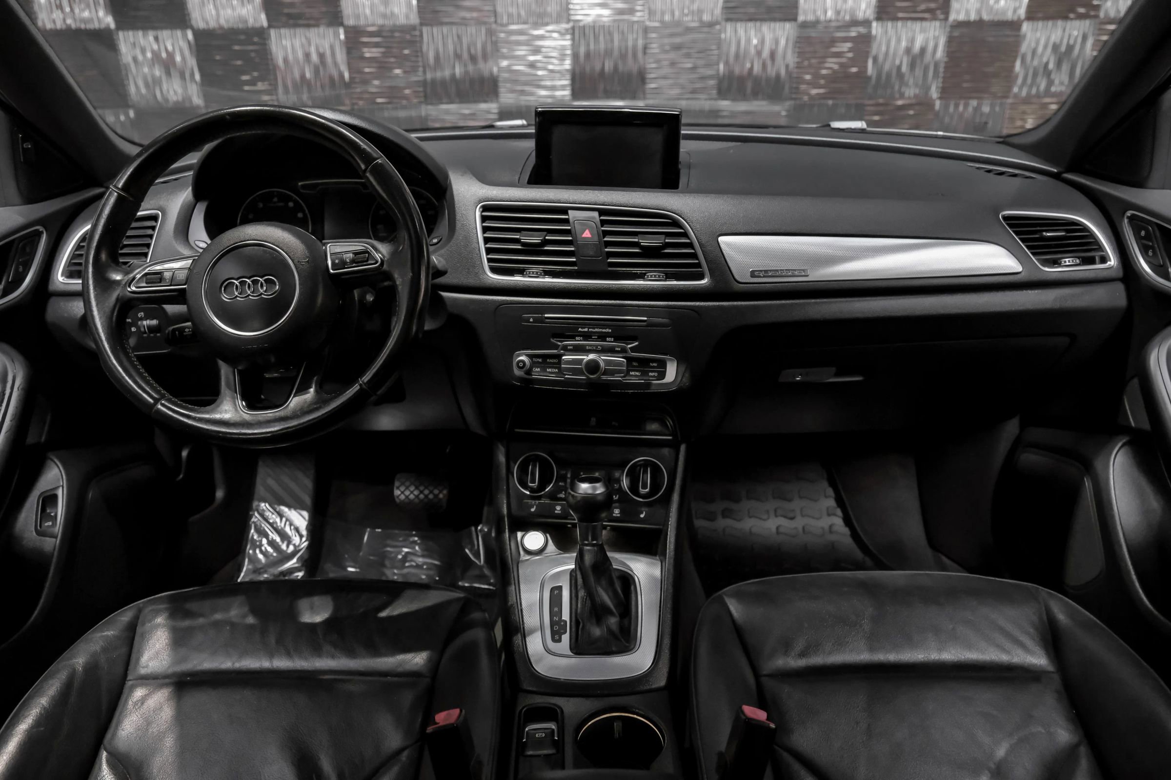 Used 2016 Audi Q3 2.0T Premium Plus w/ Technology Package image 12