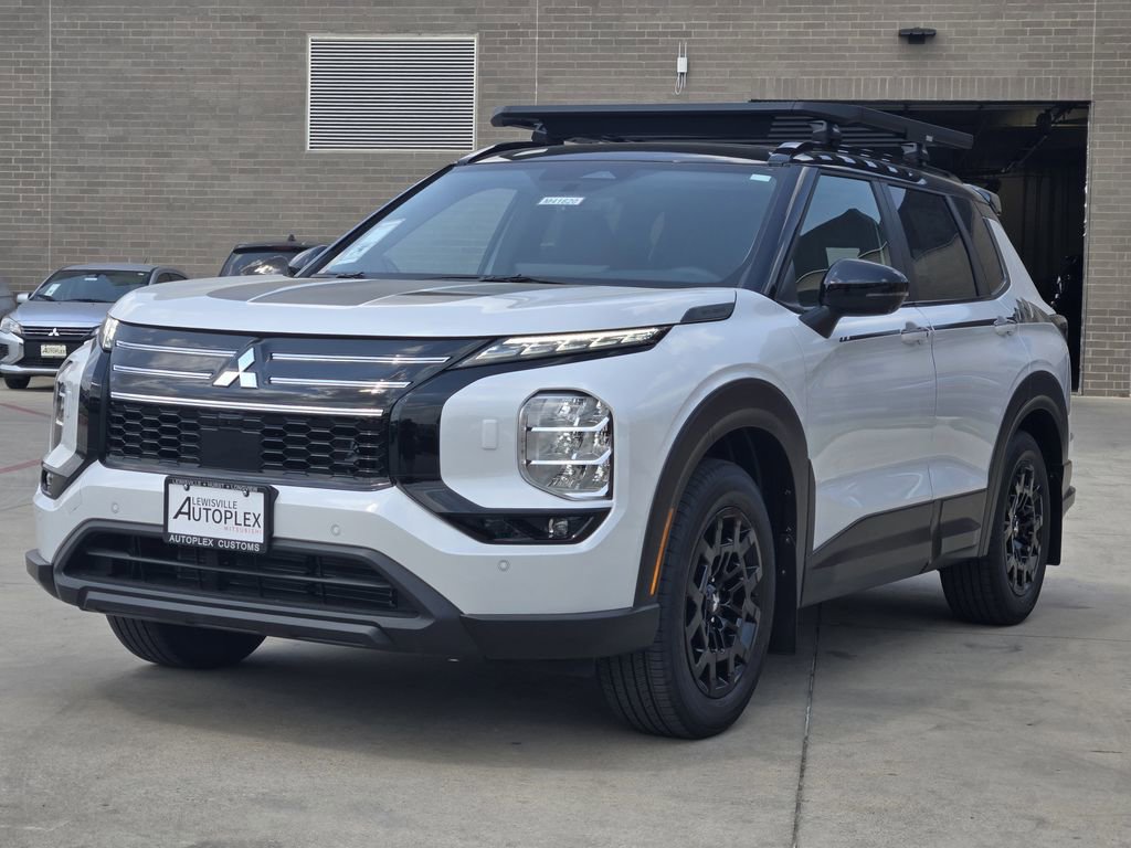 New 2025 Mitsubishi Outlander Trail Edition image 2