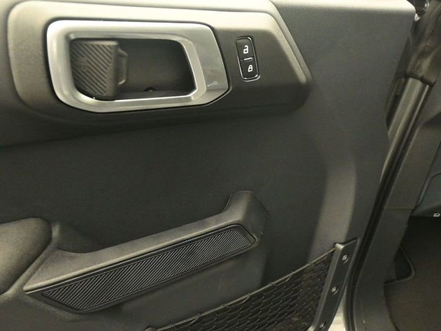 New 2026 Ford Bronco Badlands image 13