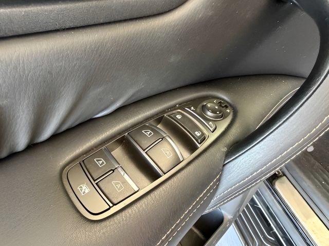 Used 2023 Nissan Armada Platinum w/ Captain's Chairs Package image 16