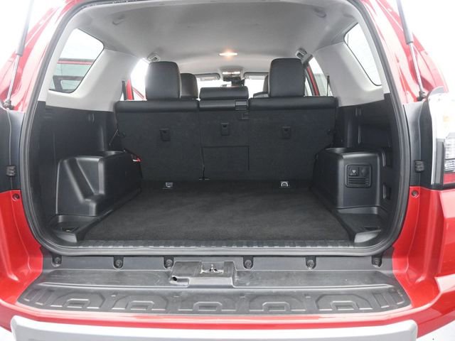 Used 2024 Toyota 4Runner TRD Off-Road Premium image 8