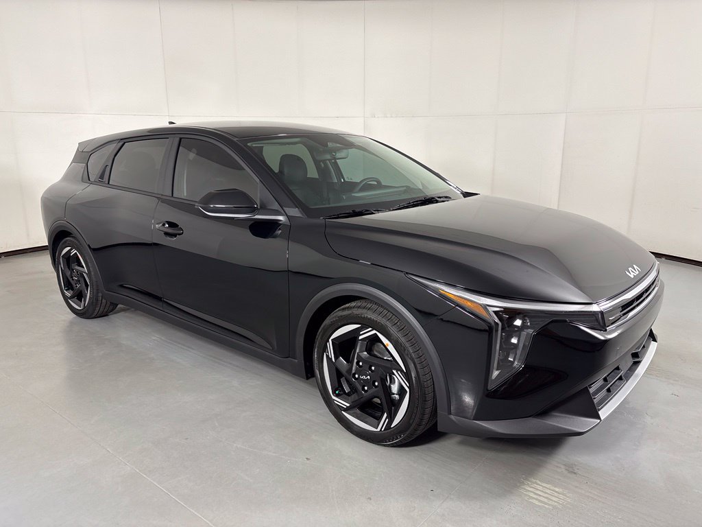 New 2026 Kia K4 EX FWD image 2