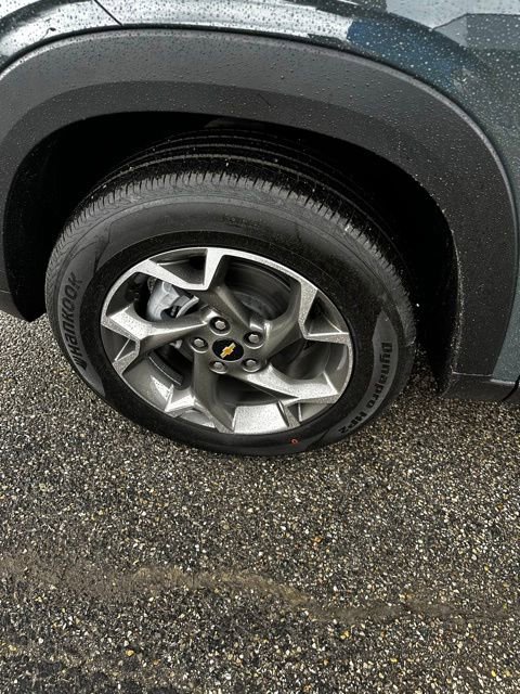 New 2026 Chevrolet Trax LT w/ Driver Confidence Package image 12