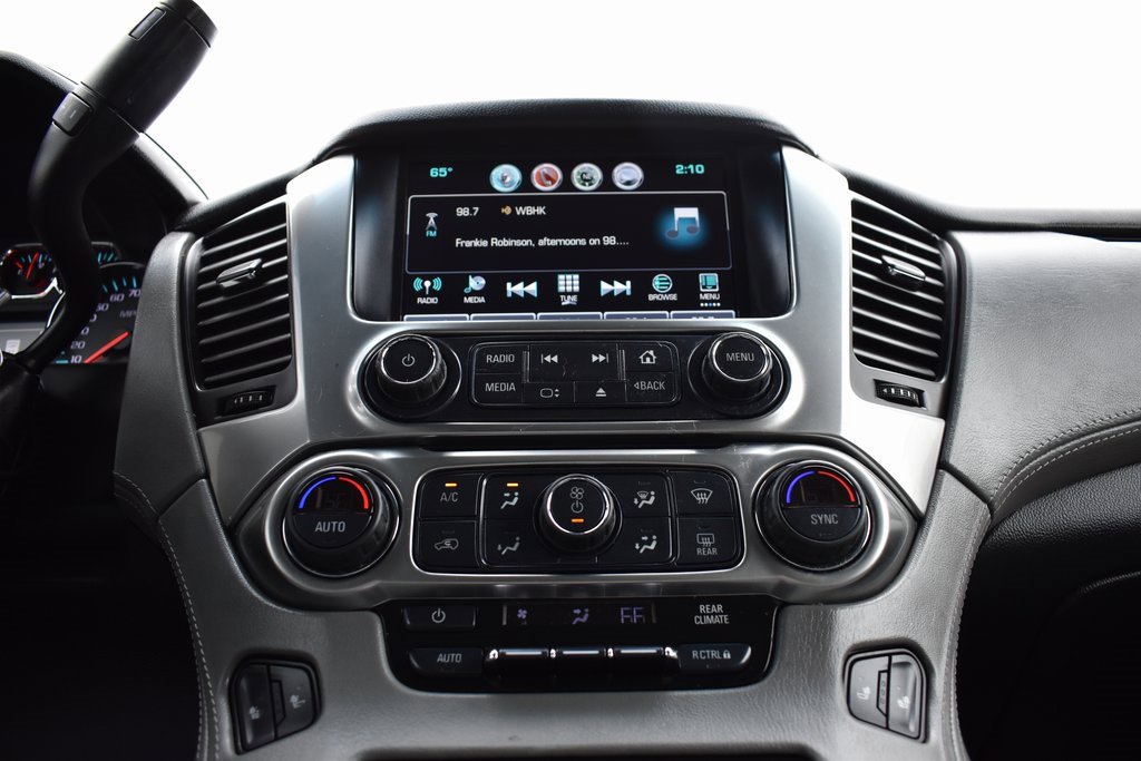 Used 2018 Chevrolet Suburban LT image 18