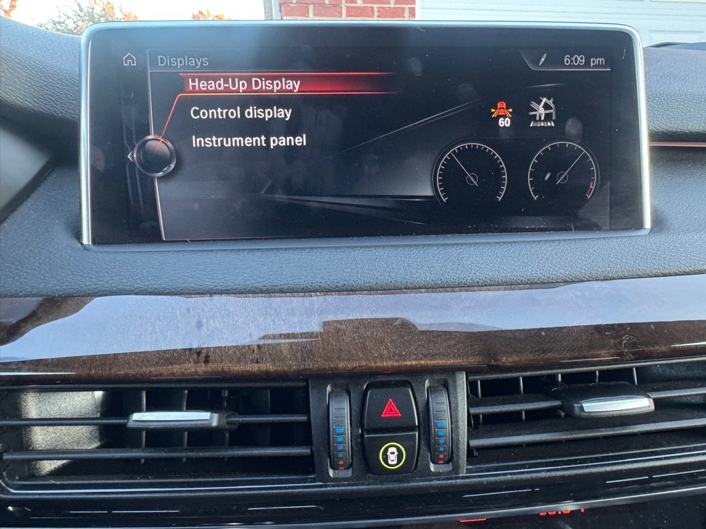 Used 2017 BMW X5 xDrive40e image 17