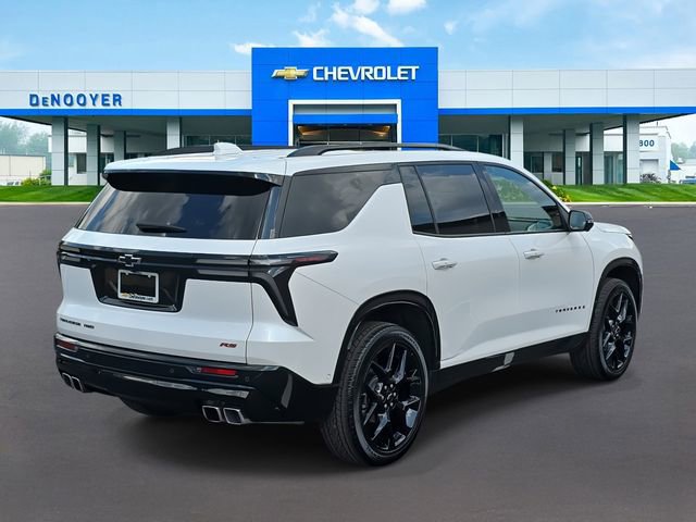 Used 2024 Chevrolet Traverse RS image 5