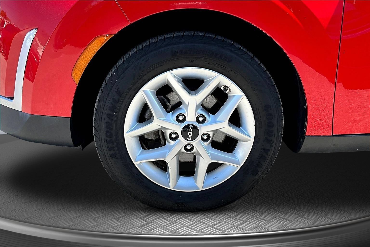 Used 2023 Kia Soul LX w/ LX Technology Package FWD image 34