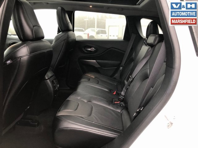 Used 2022 Jeep Cherokee Limited AWD/4WD image 20