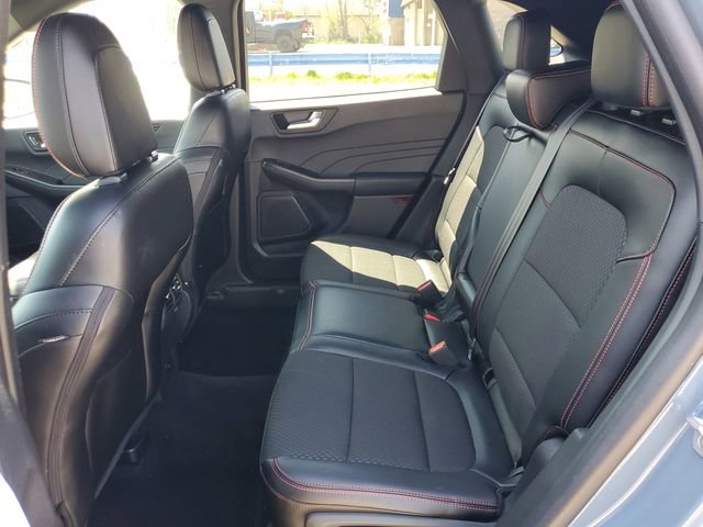 Used 2024 Ford Escape ST-Line w/ Tech Pack #1 AWD/4WD image 32