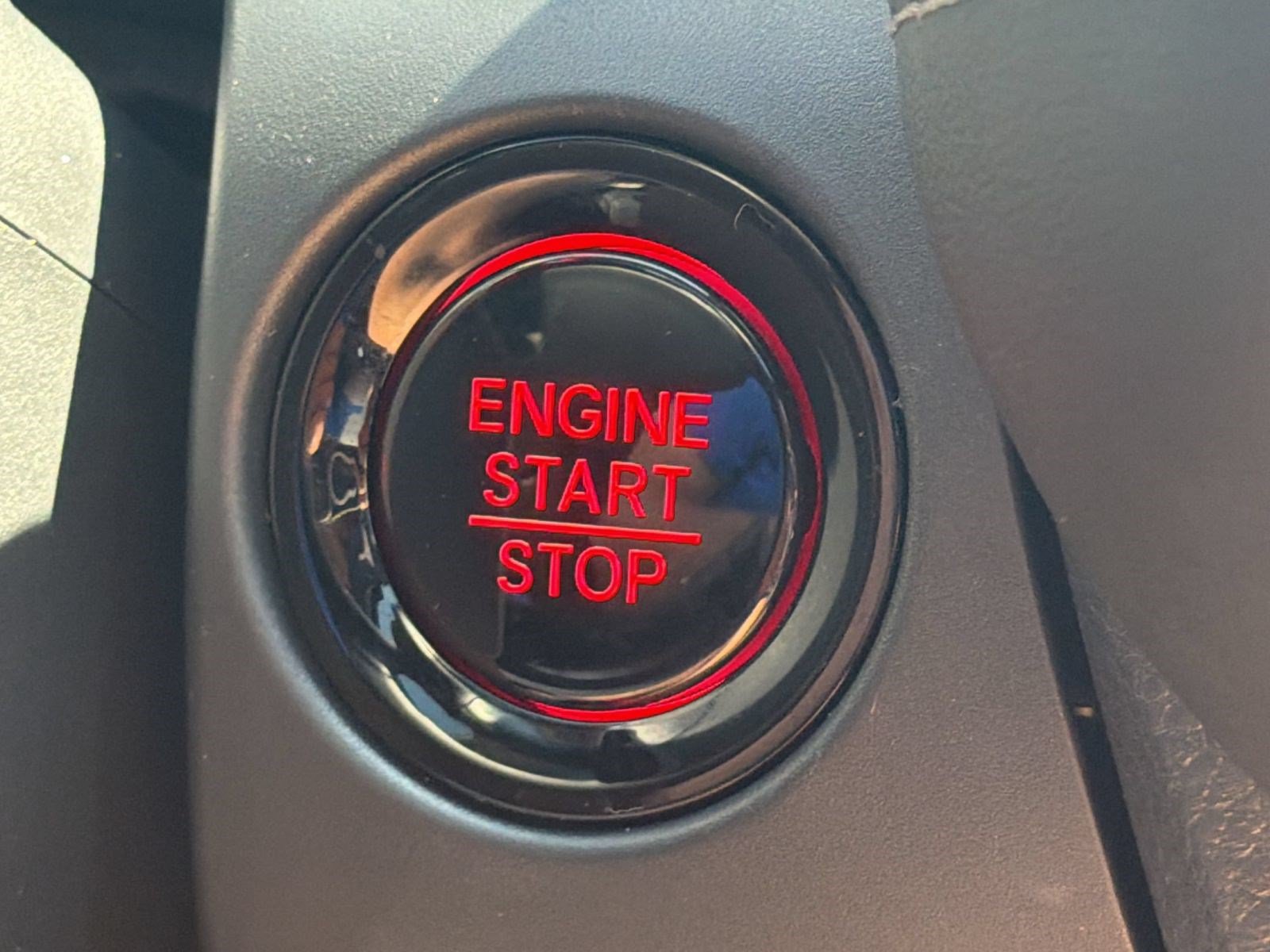 Used 2025 Honda HR-V EX-L image 26