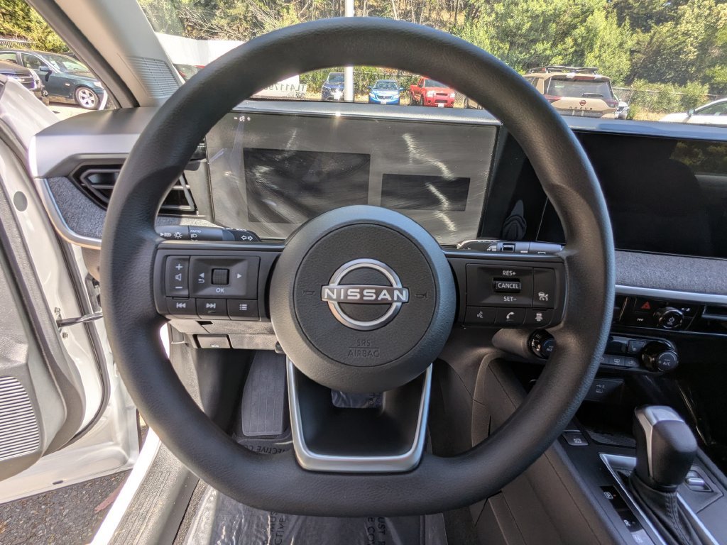 New 2026 Nissan Kicks SV w/ Cold Weather Package AWD/4WD image 15