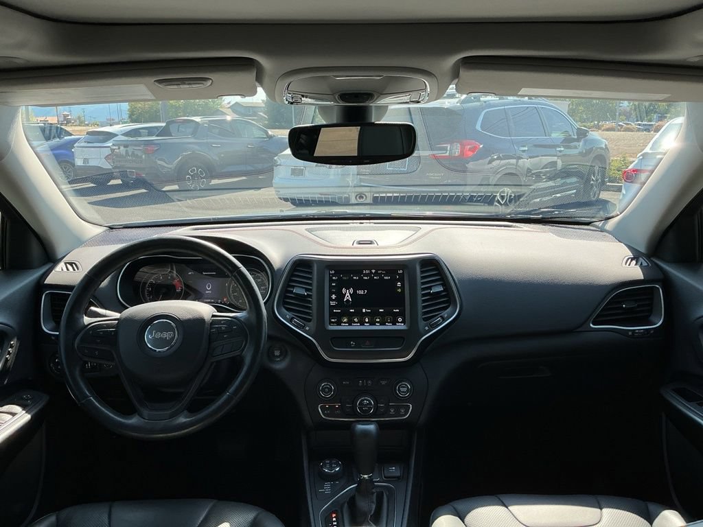 Used 2020 Jeep Cherokee Trailhawk AWD/4WD image 28