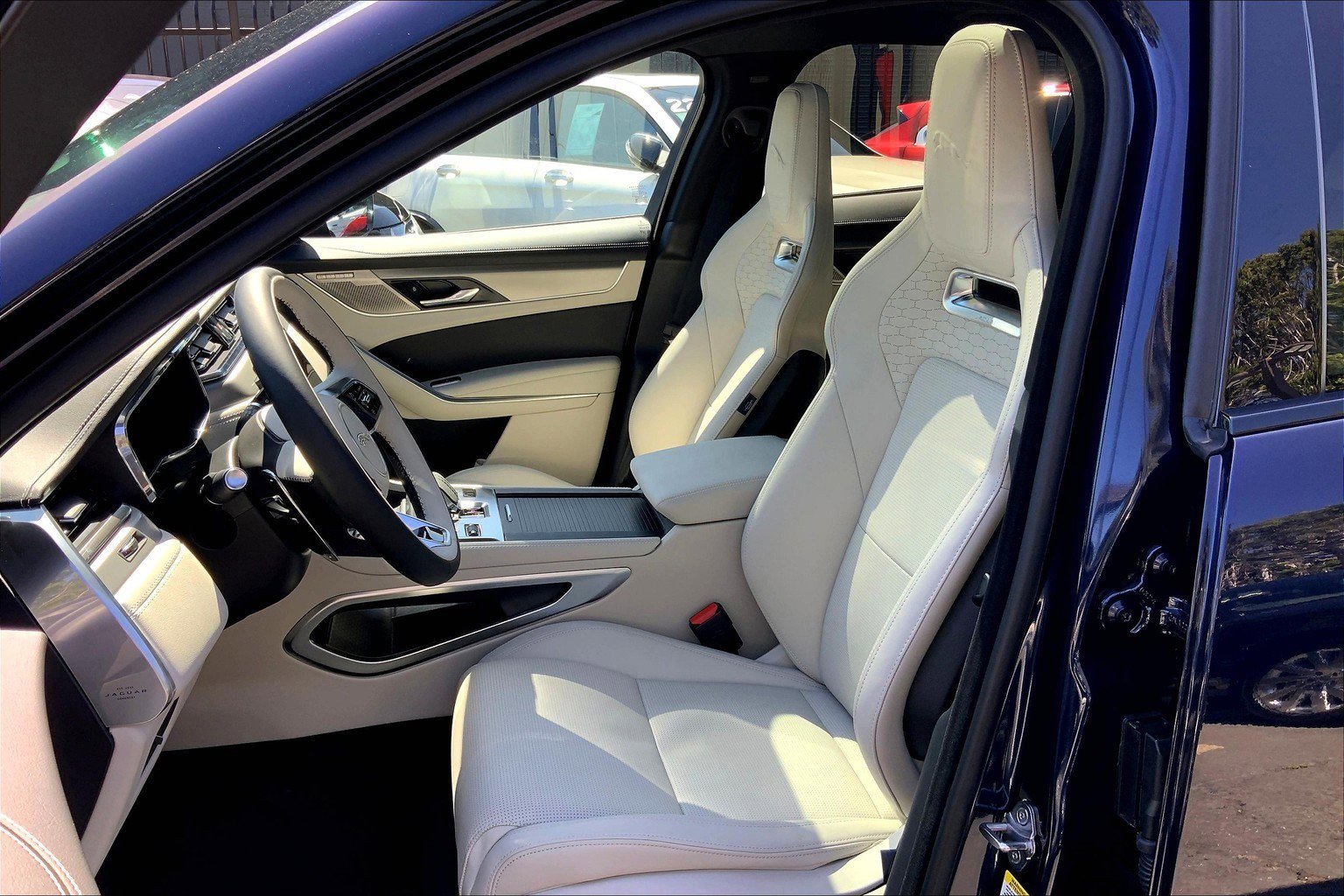 New 2026 Jaguar F-PACE R-Dynamic S image 5