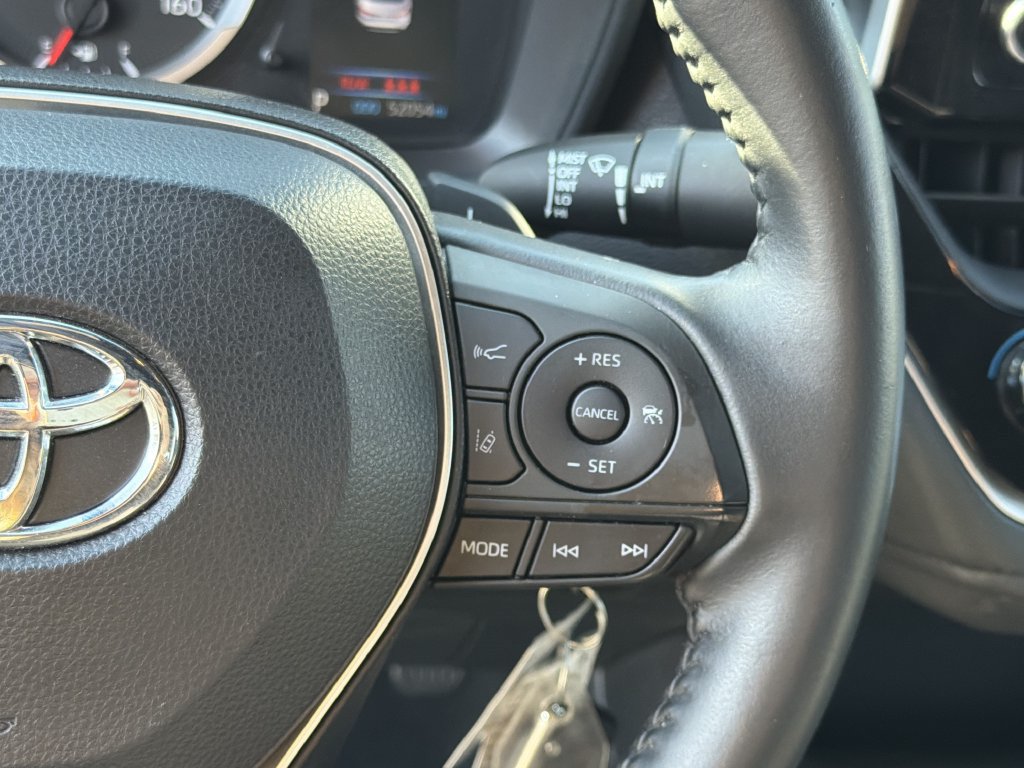 Used 2020 Toyota Corolla SE FWD image 25