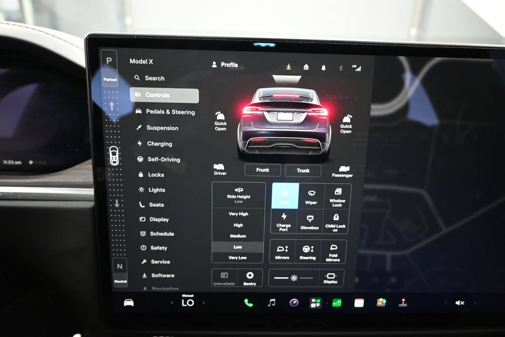 Used 2024 Tesla Model X AWD/4WD image 17