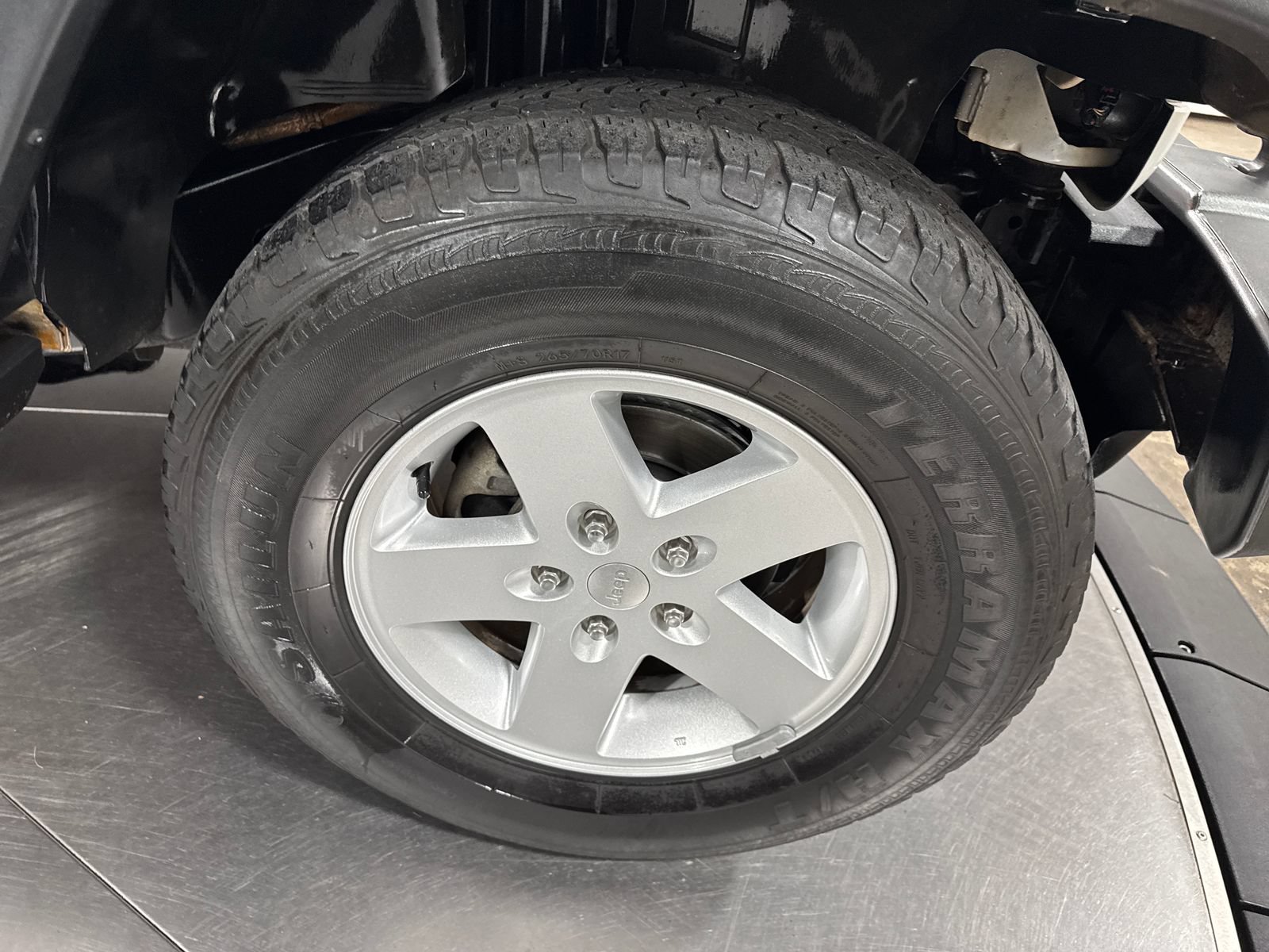 Used 2018 Jeep Wrangler Unlimited Sport S AWD/4WD image 9