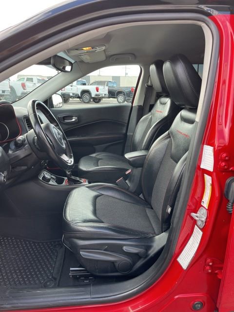 Used 2019 Jeep Compass Trailhawk image 28