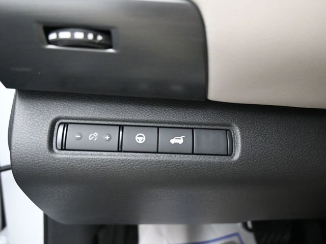 New 2026 Nissan Pathfinder SL image 23