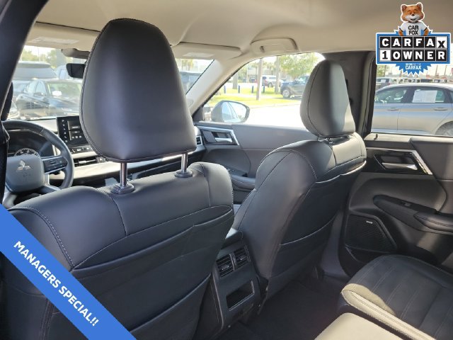 Used 2025 Mitsubishi Outlander SE FWD image 12